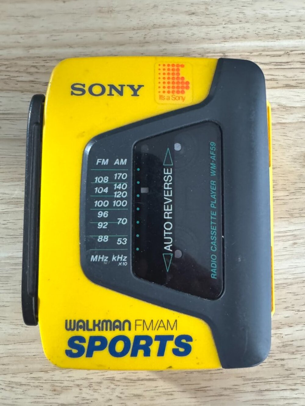Sony Walkman WM-AF59 FM/AM Sports Radio Cassette Player Yellow MC-292